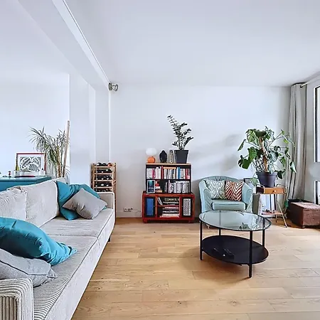 Elegant 2-room Close To Pere-lachaise * Paris